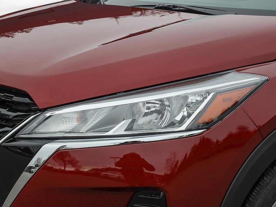 2025 Nissan Kicks Play S-9