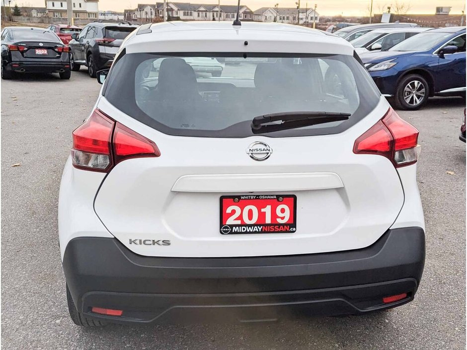 2019 Nissan KICKS S-6