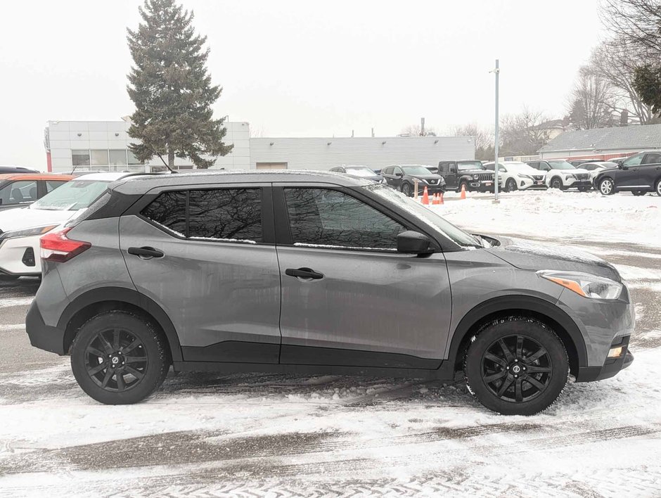 2020 Nissan Kicks S-8