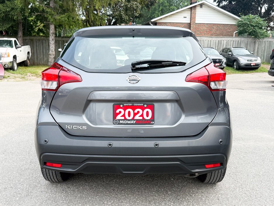 2020 Nissan Kicks S-6