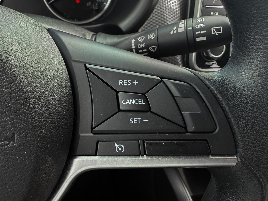 2020 Nissan Kicks S-23
