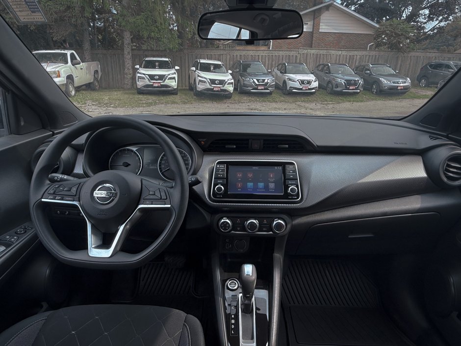 2020 Nissan Kicks S-16