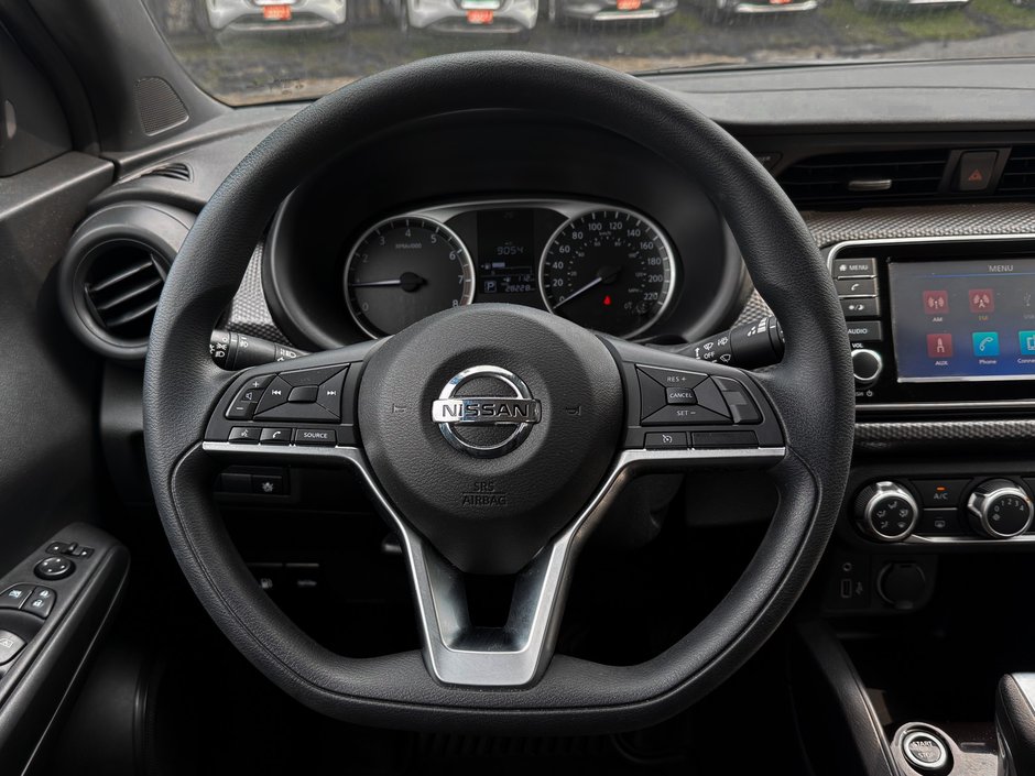 2020 Nissan Kicks S-18