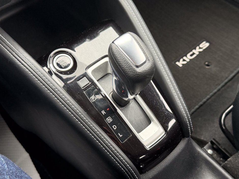 2020 Nissan Kicks SV-28