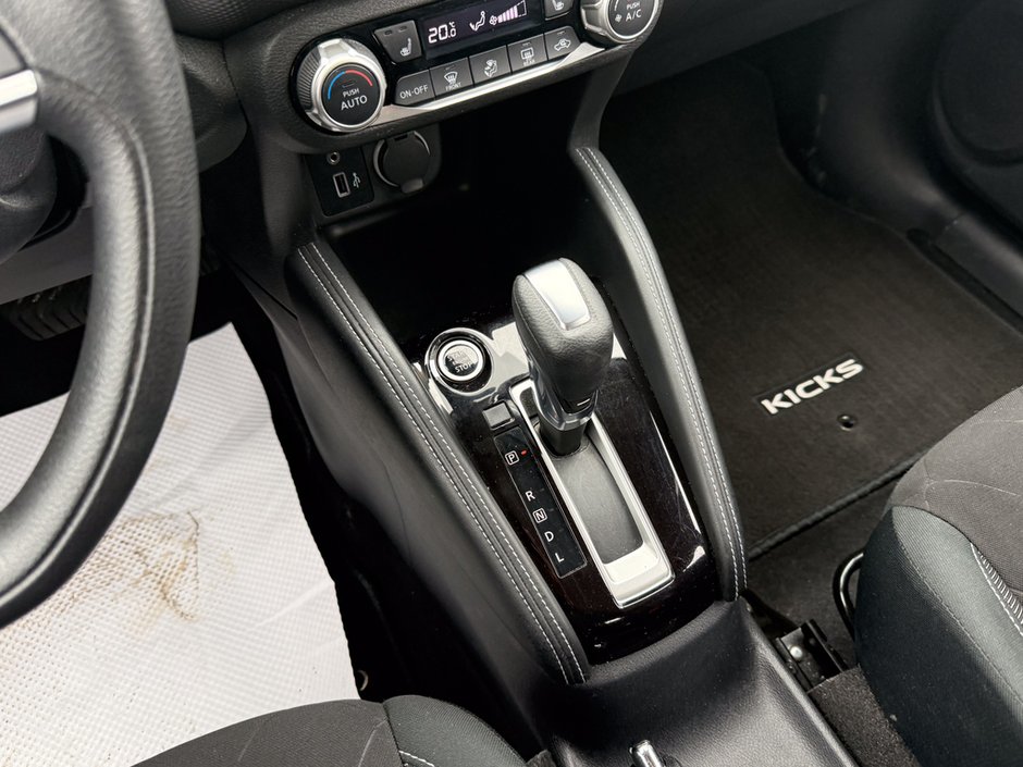 2020 Nissan Kicks SV-18