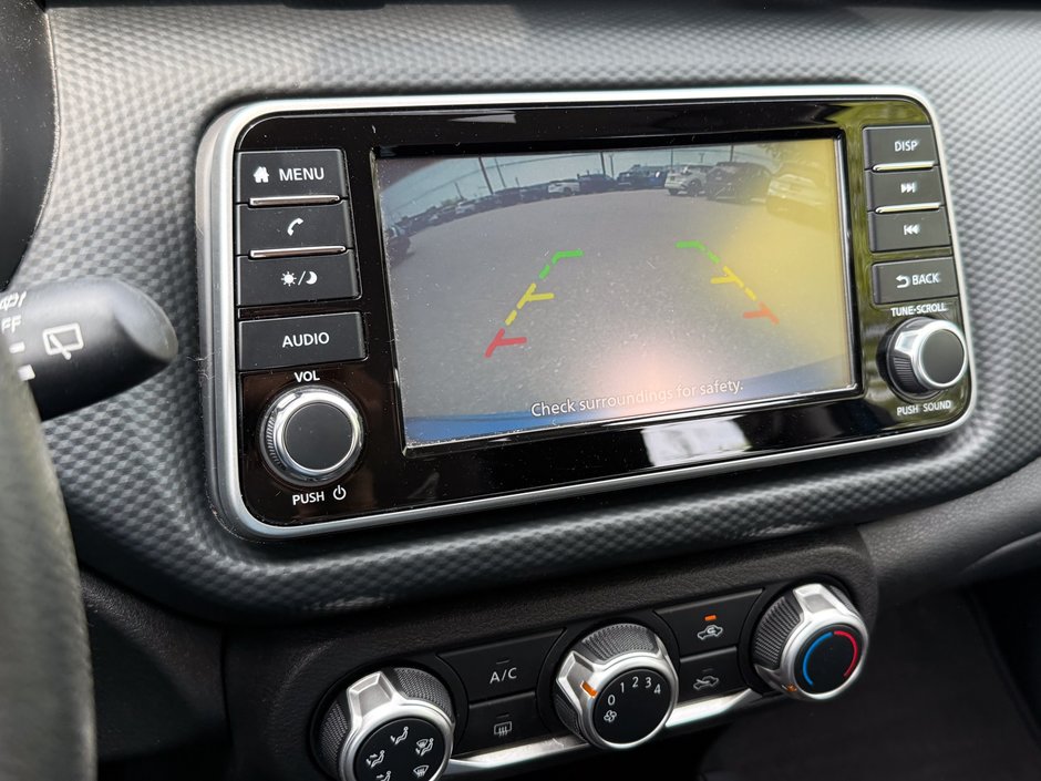 2021 Nissan Kicks S-26