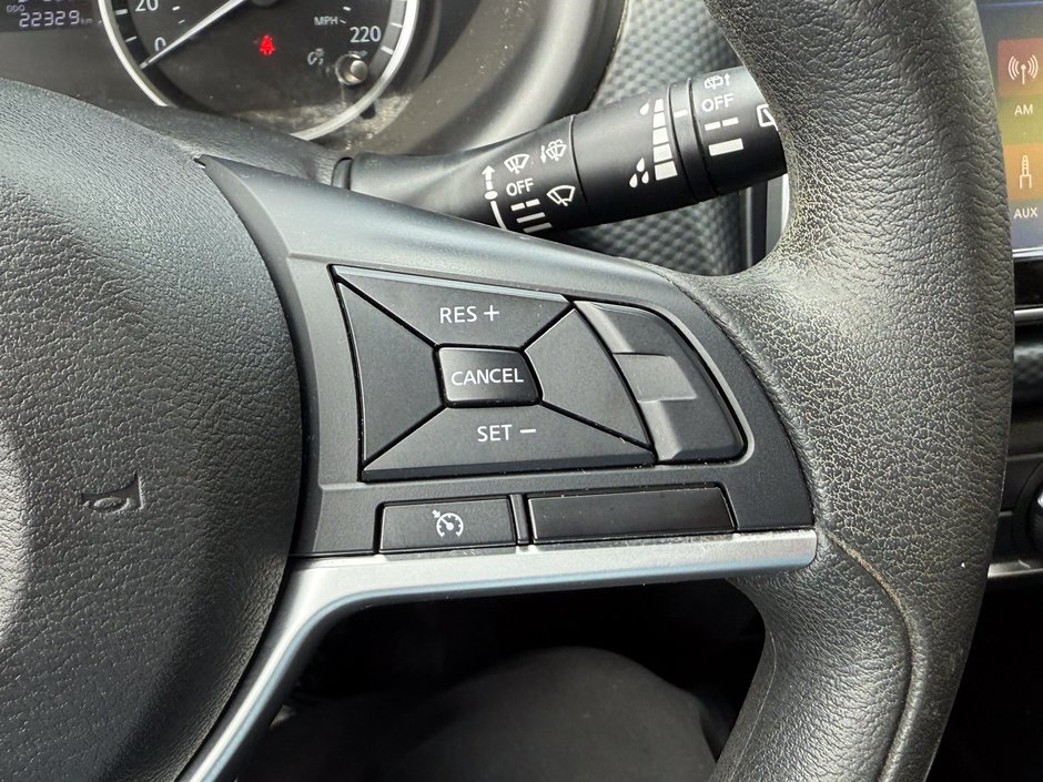 2021 Nissan Kicks S-24