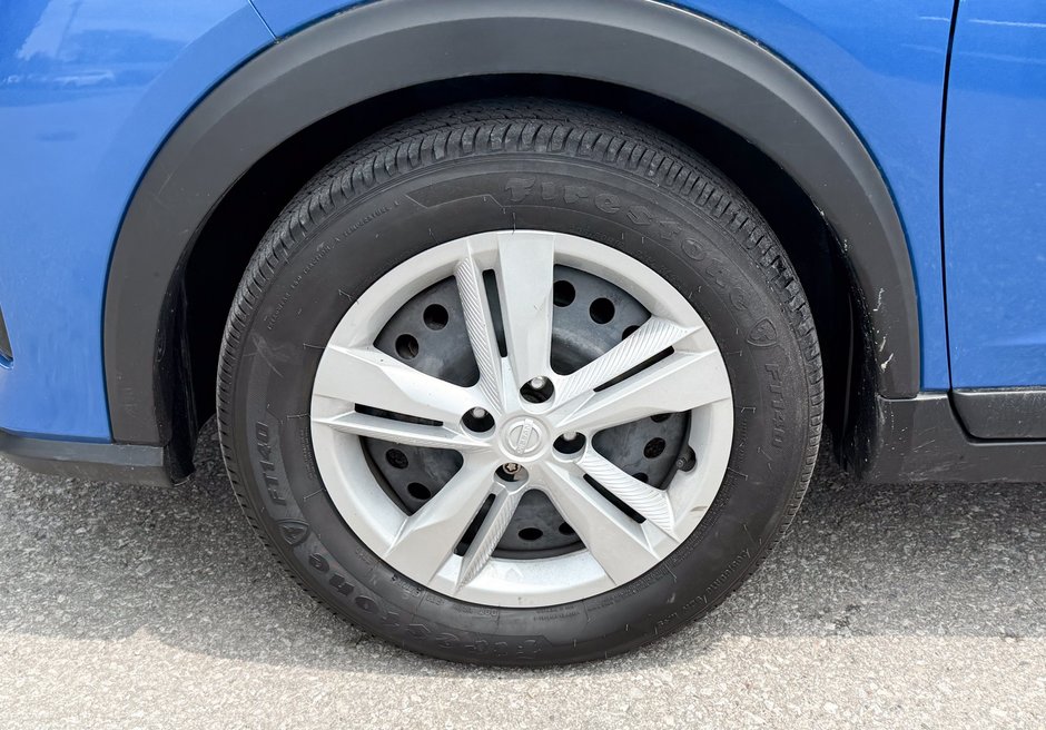 2021 Nissan Kicks S-11