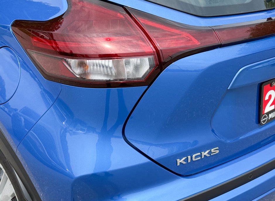 2021 Nissan Kicks S-12