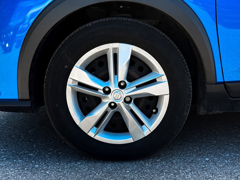 2021 Nissan Kicks S-11