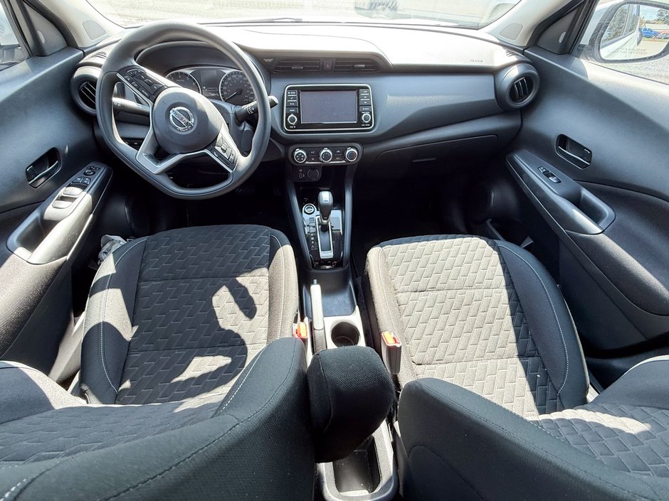 2021 Nissan Kicks S-19