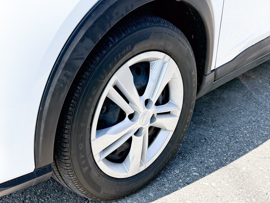 2021 Nissan Kicks S-14