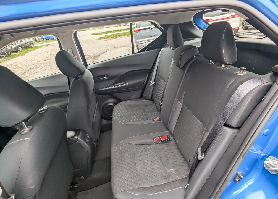 2022 Nissan Kicks SV-16