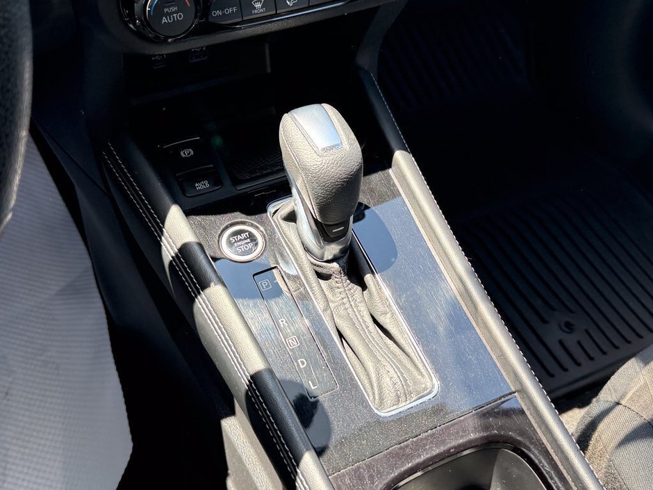 2022 Nissan Kicks SV-18