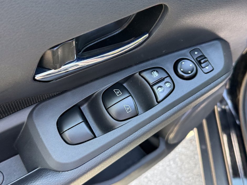 2022 Nissan Kicks SV-19