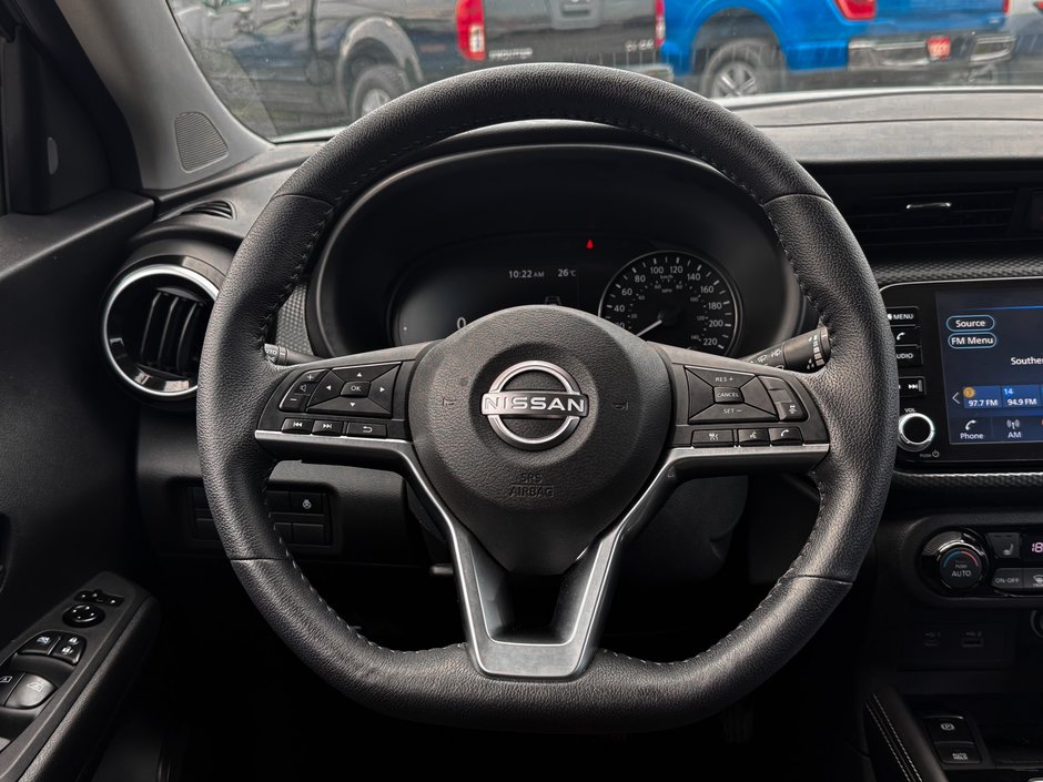2023 Nissan Kicks SV-18