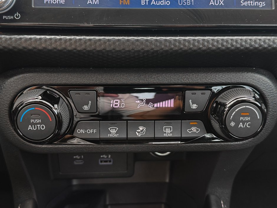 2023 Nissan Kicks SV-22