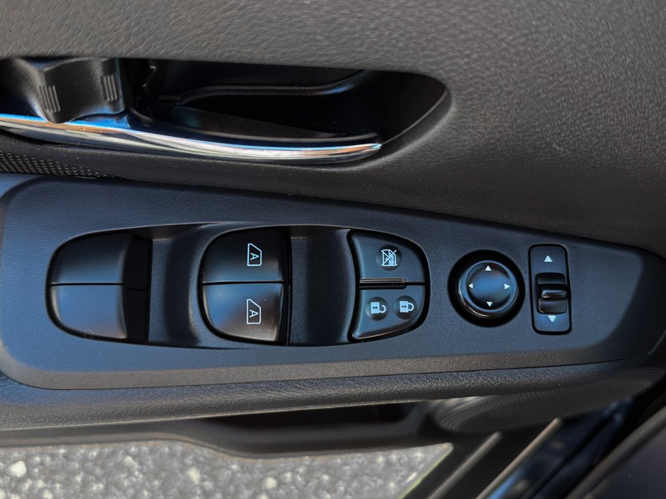 2023 Nissan Kicks SV-20