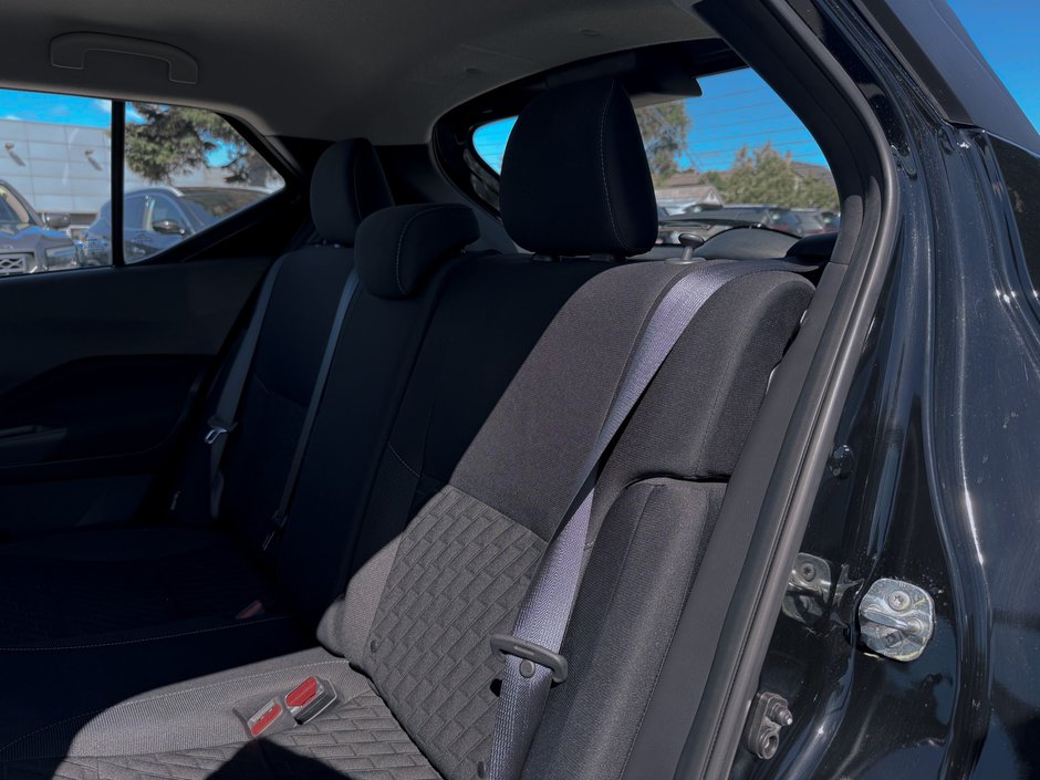 2023 Nissan Kicks SV-16