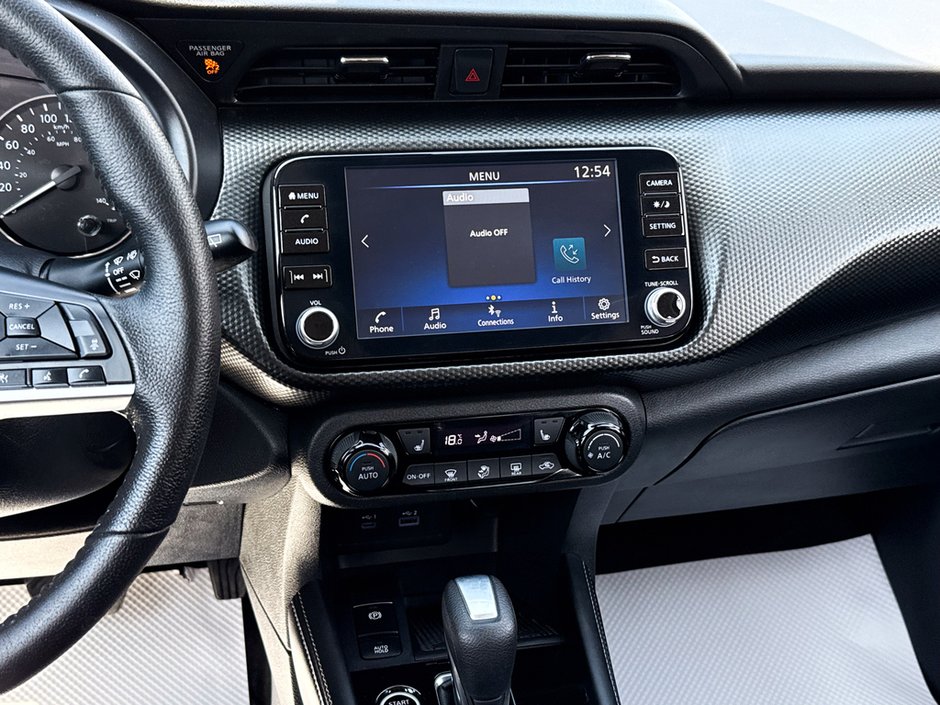 2023 Nissan Kicks SV-18