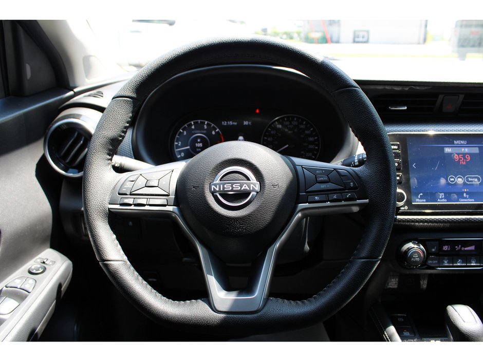 2023 Nissan Kicks SV-17