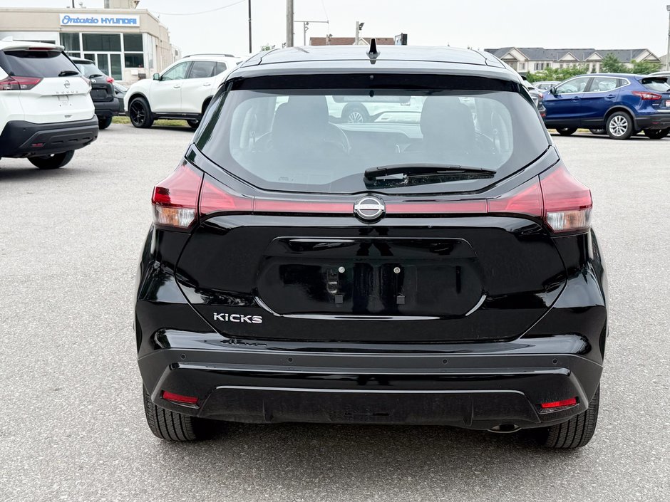 2024 Nissan Kicks S-6