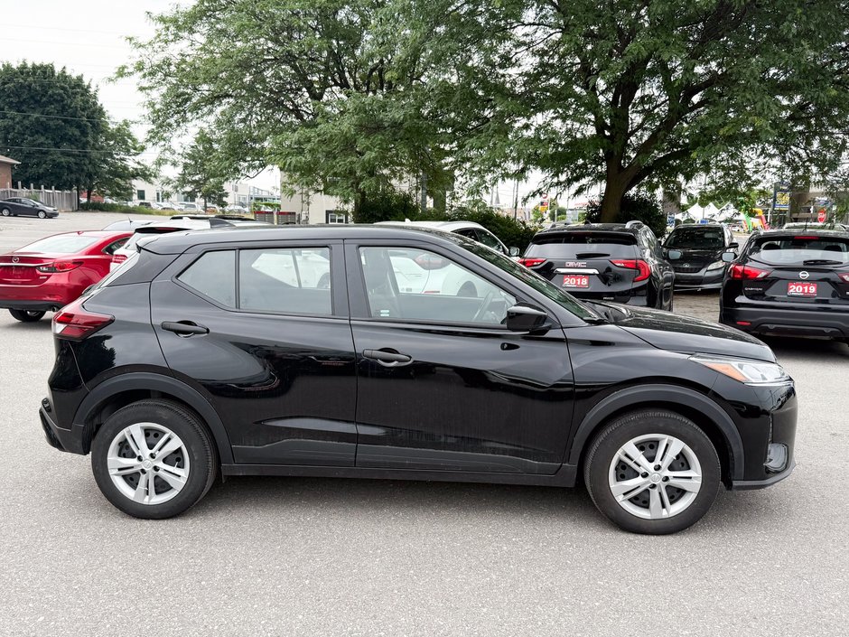 2024 Nissan Kicks S-9