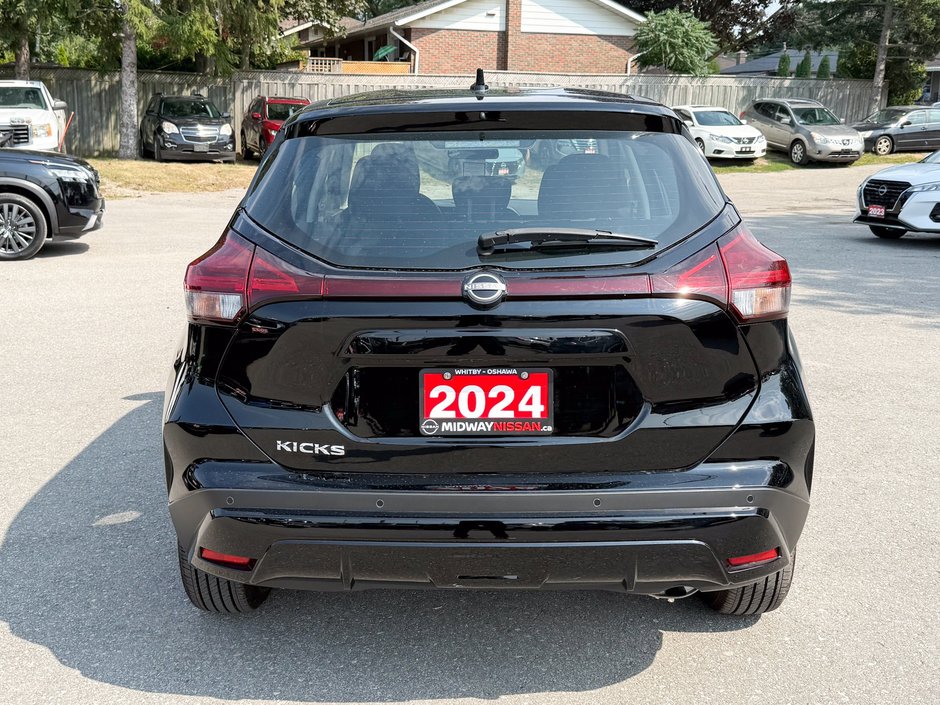 2024 Nissan Kicks S-6