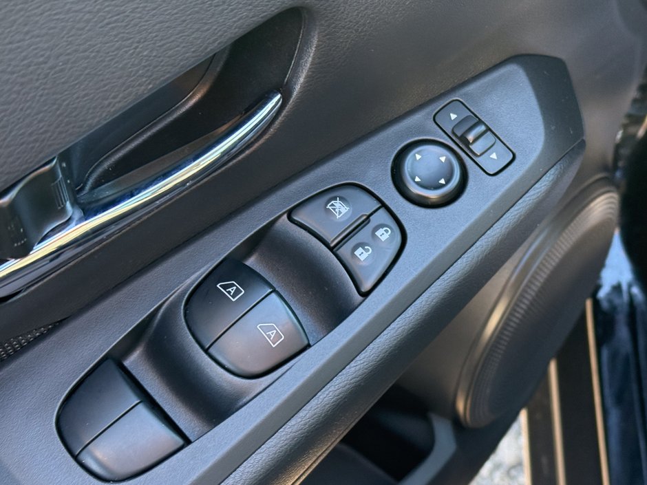 2024 Nissan Kicks SV-18