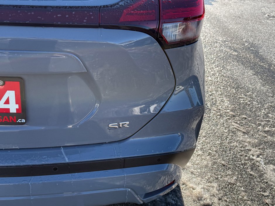 2024 Nissan Kicks SR-11