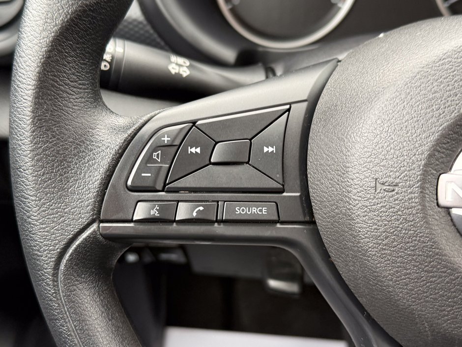 2024 Nissan Kicks S-22