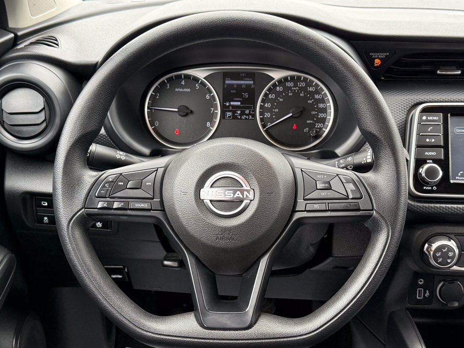 2024 Nissan Kicks S-19