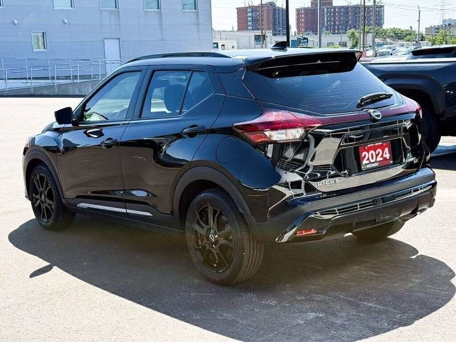 2024 Nissan Kicks SR-5