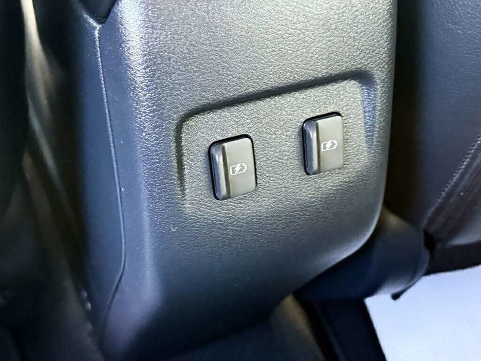 2024 Nissan Kicks SR-20