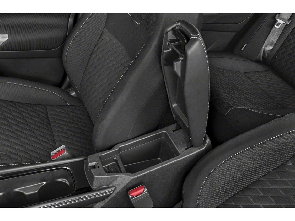 2024 Nissan Kicks SR-8