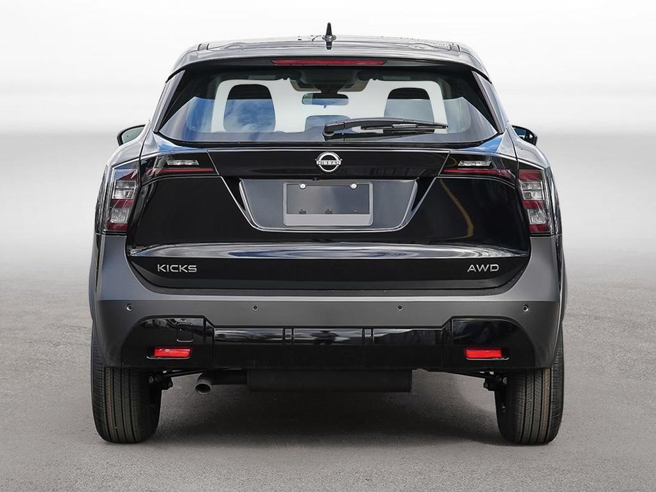 2025 Nissan Kicks S-4