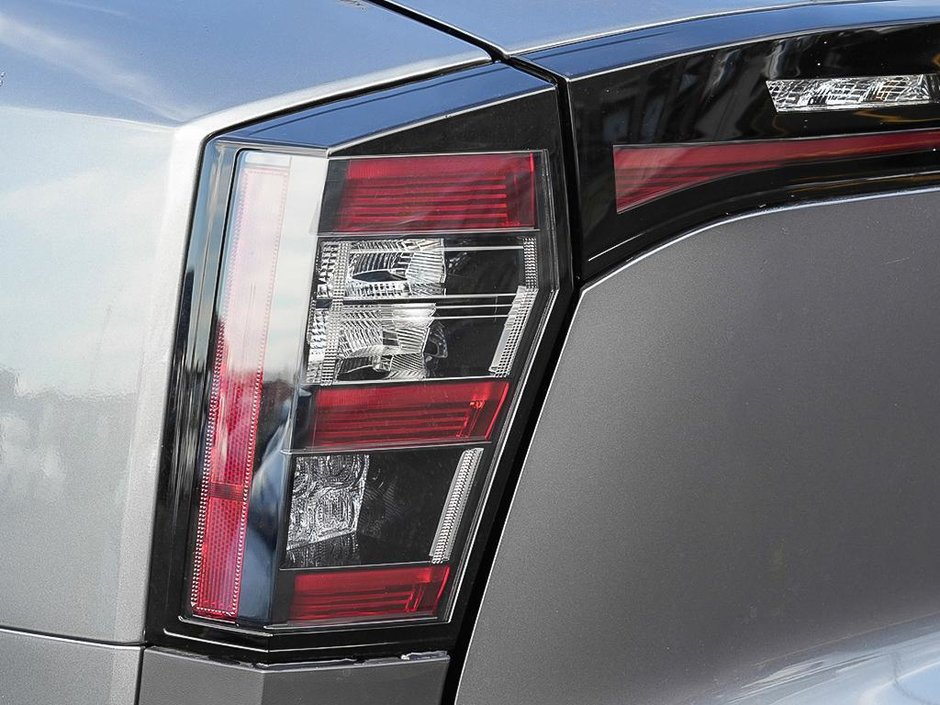 2025 Nissan Kicks S-10