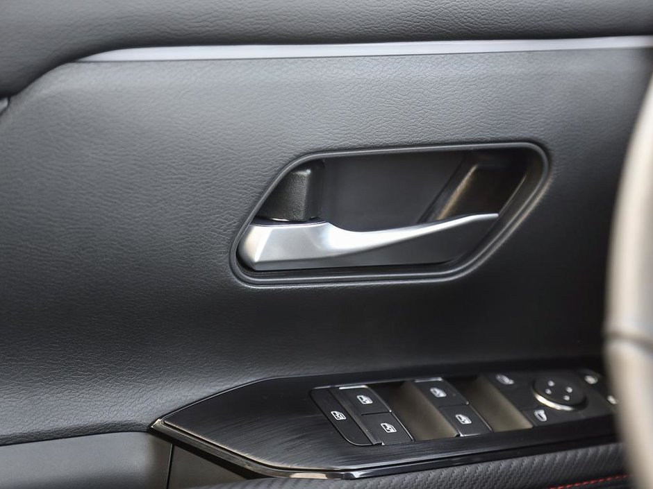 2025 Nissan Kicks SR PREMIUM-14