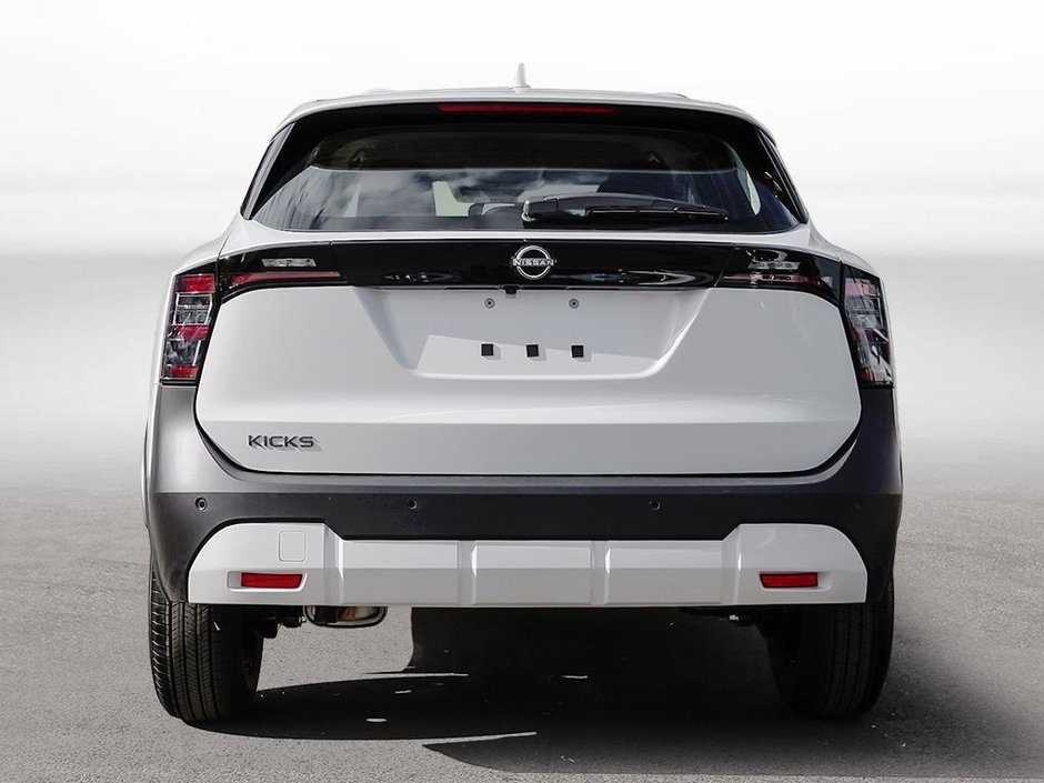 2025 Nissan Kicks S-4