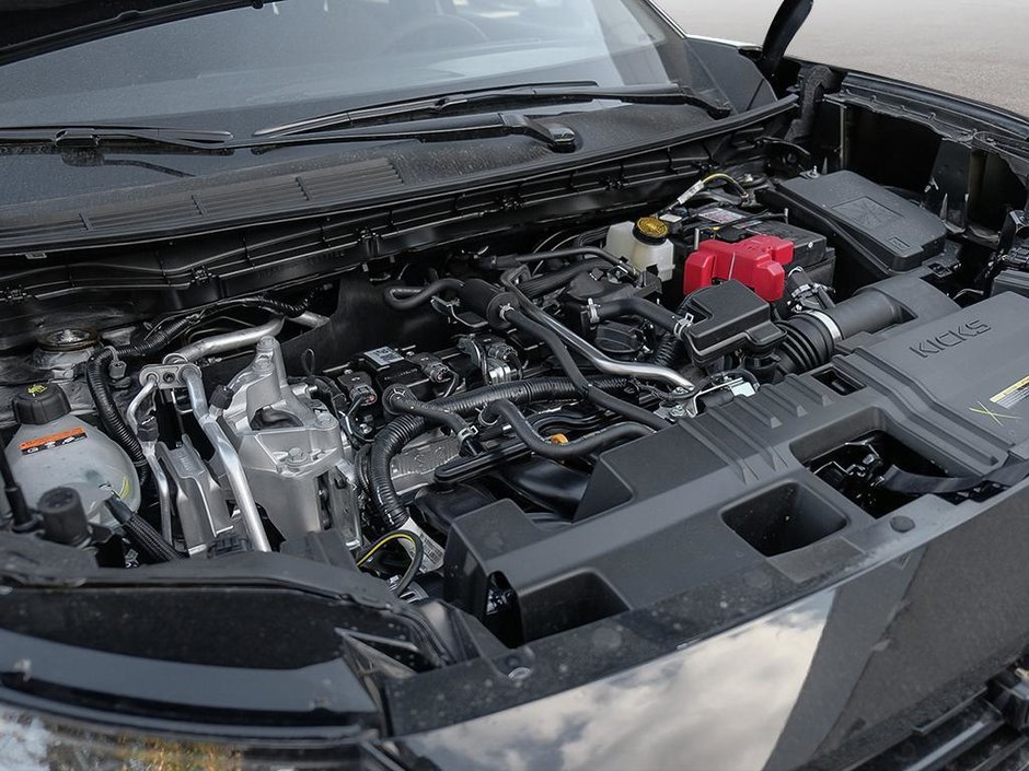 2025 Nissan Kicks SR PREMIUM-5