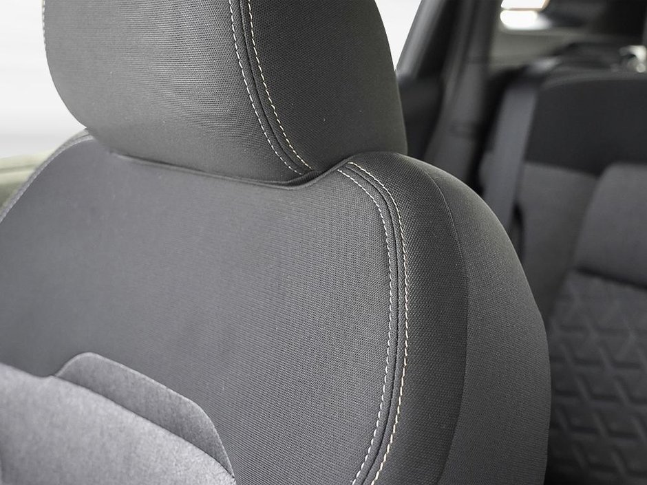 2026 Nissan Kicks SV Premium AWD-18