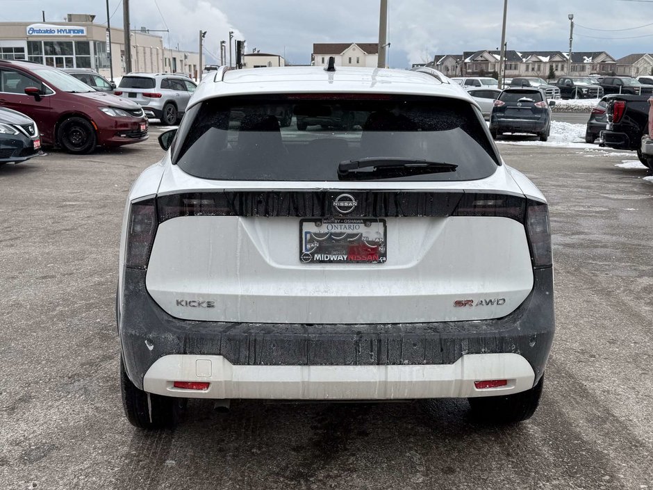 2026 Nissan Kicks SR-5