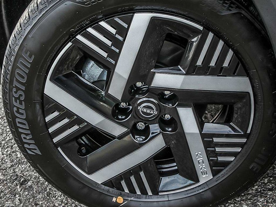 2026 Nissan Kicks SV FWD-7
