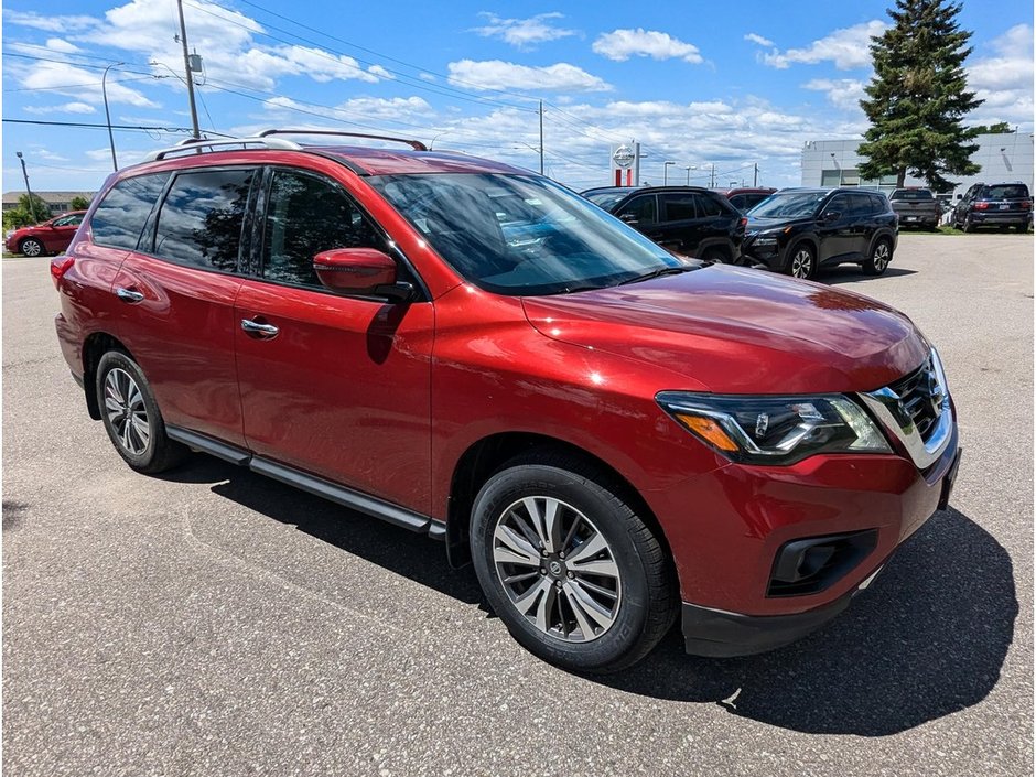 2018 Nissan Pathfinder SV-9