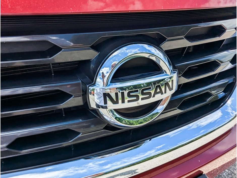 2018 Nissan Pathfinder SV-10