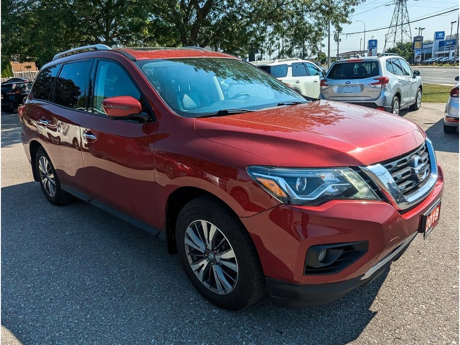 2019 Nissan Pathfinder SL-10