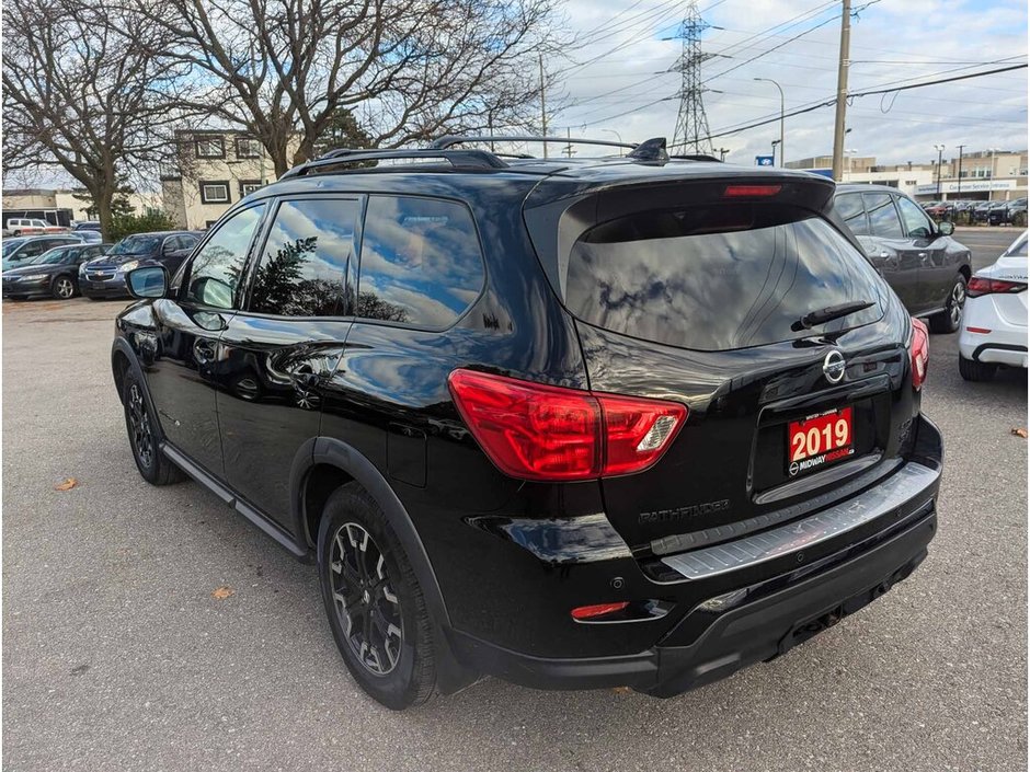 2019 Nissan Pathfinder SV-4