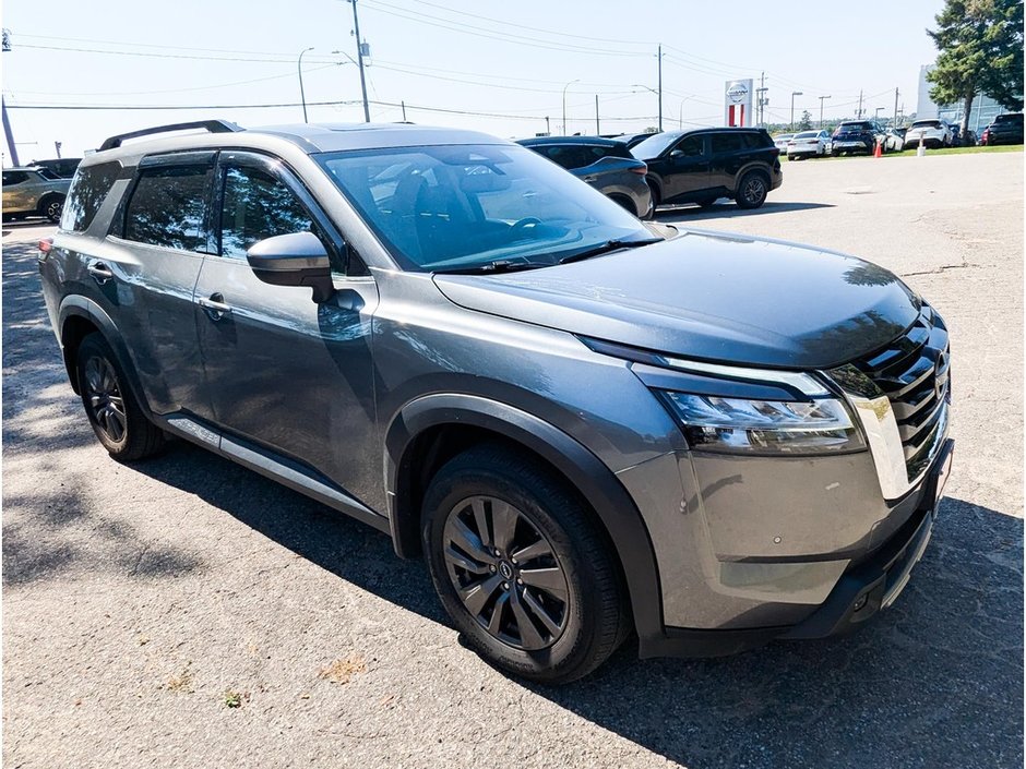 2022 Nissan Pathfinder SV-9