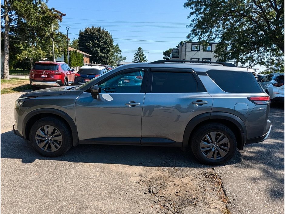 2022 Nissan Pathfinder SV-4