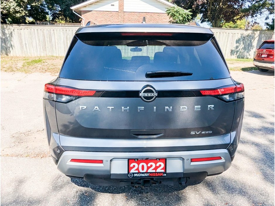 2022 Nissan Pathfinder SV-6